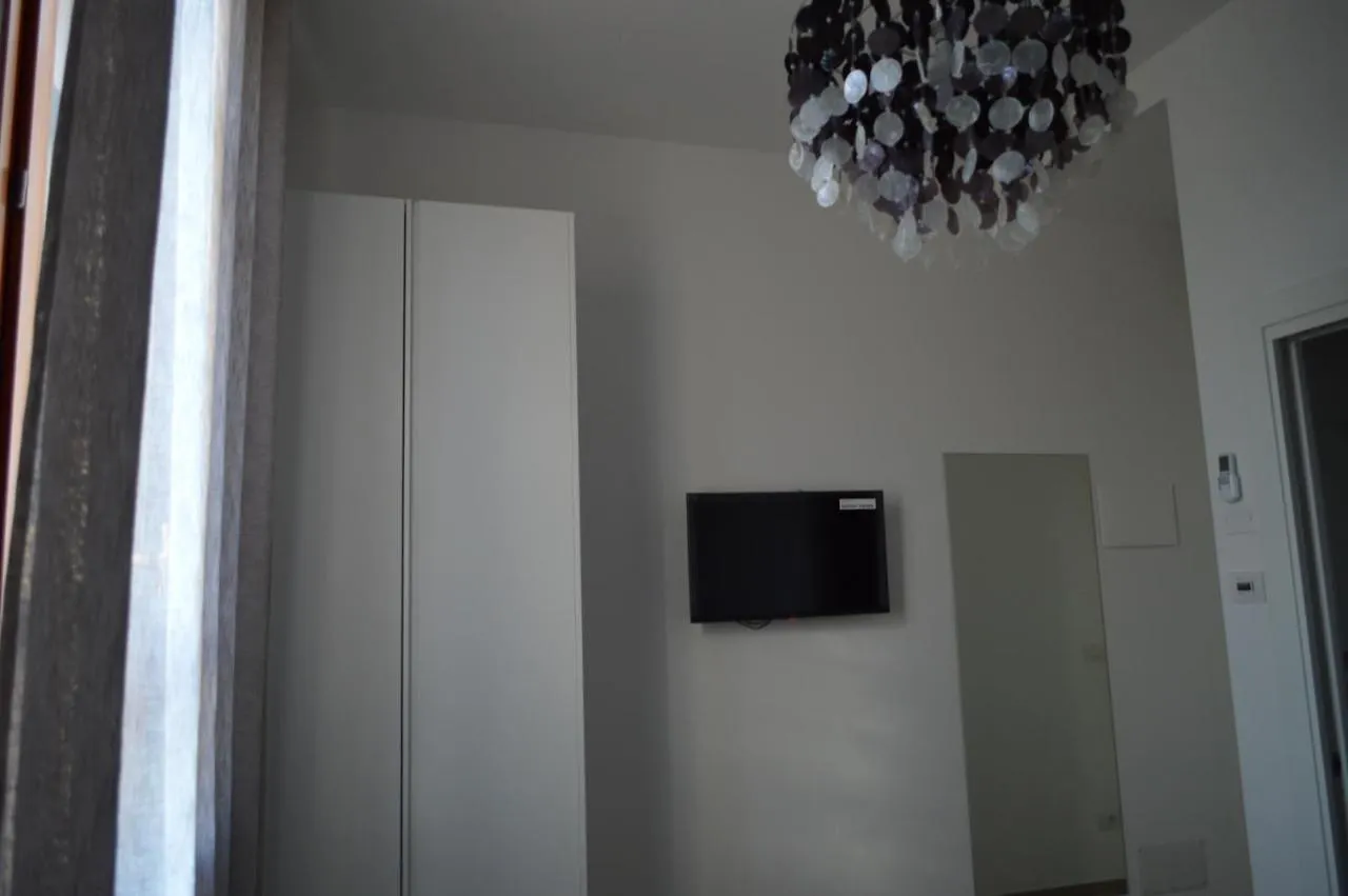 Camere Scandellara 24 Bologne 0*,